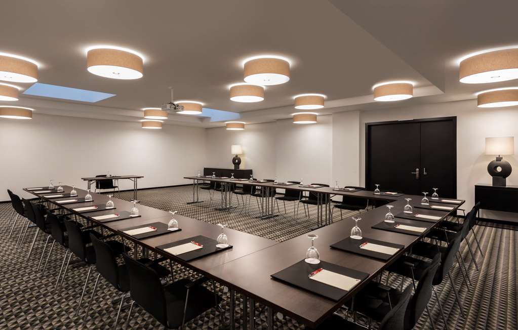 Adina Apartment Hotel Лейпциг Удобства фото