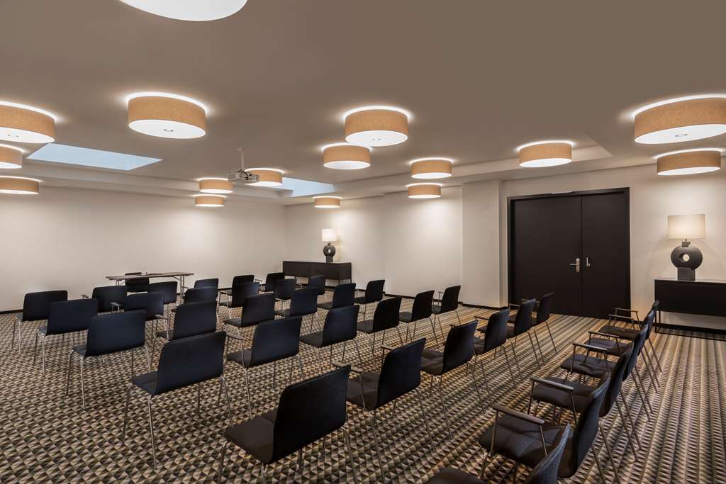 Adina Apartment Hotel Лейпциг Удобства фото