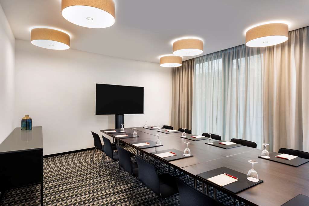 Adina Apartment Hotel Лейпциг Удобства фото