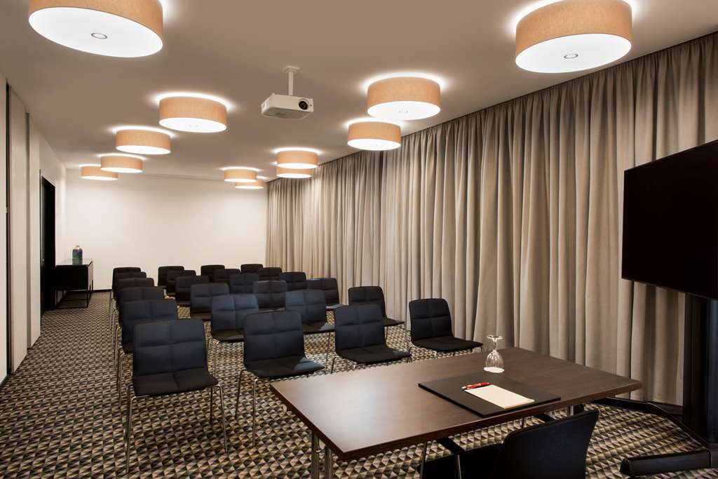 Adina Apartment Hotel Лейпциг Удобства фото